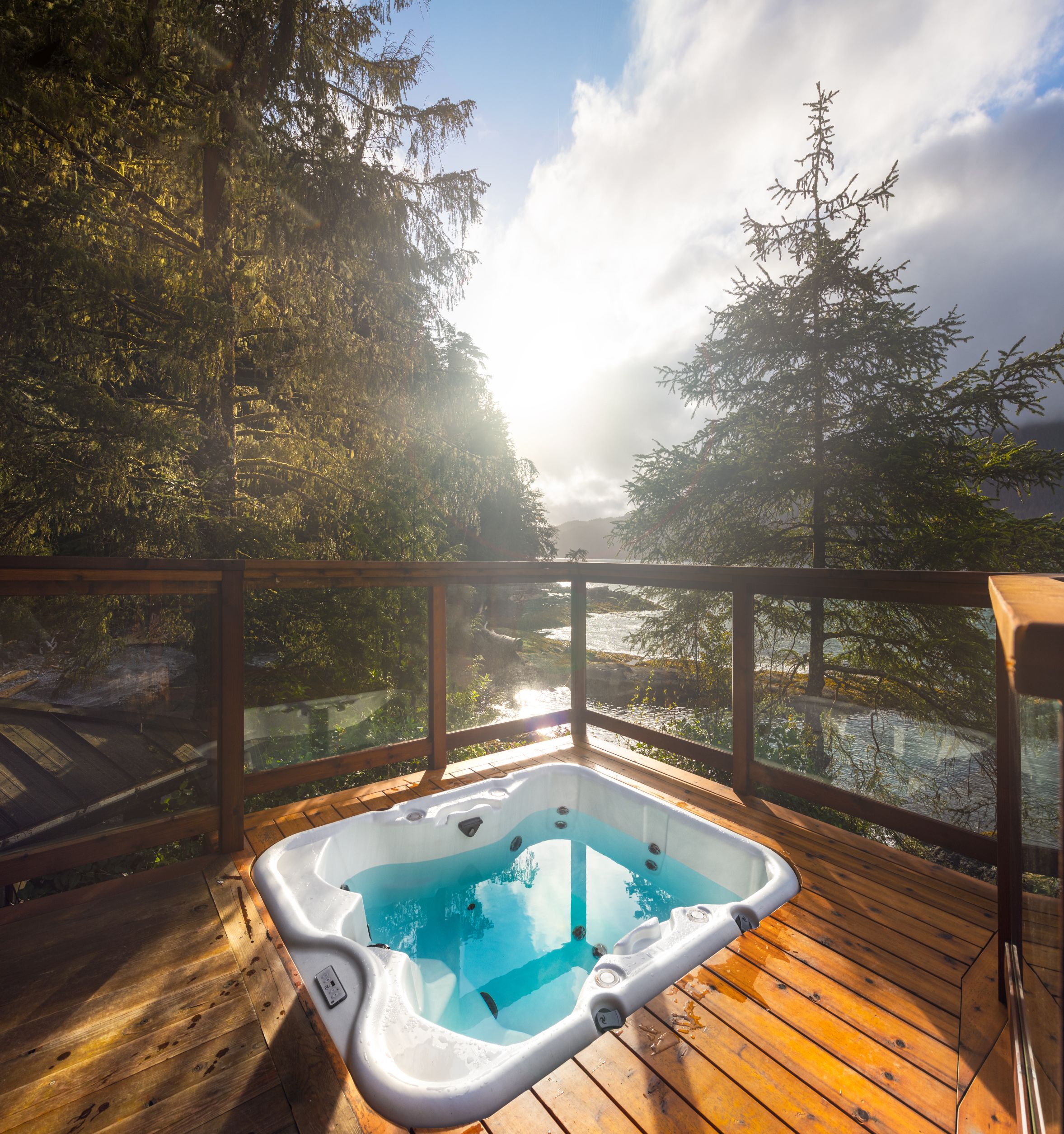 Viewpoint Studios with Private Hot Tub Wild Renfrew