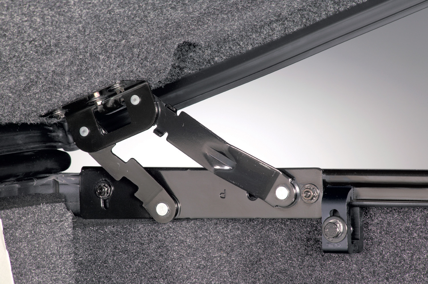 Leer 550 Catlin Truck Accessories