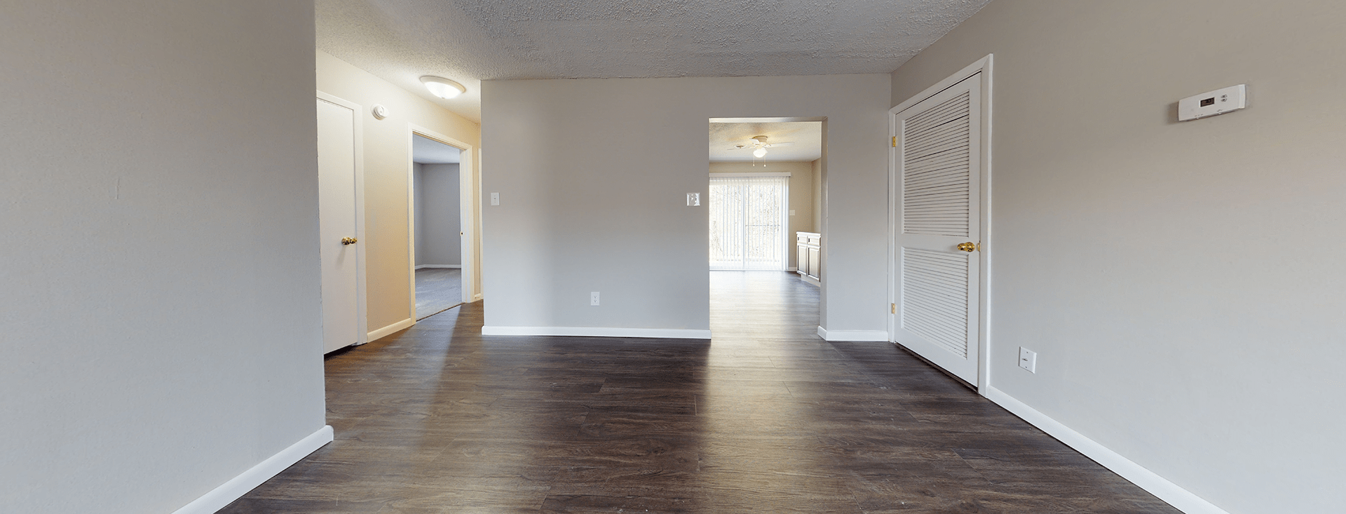 Williamsburg Village Apartments