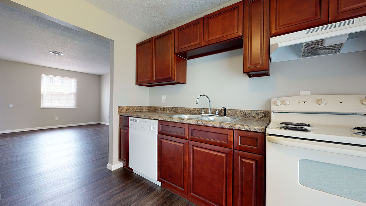 Williamsburg Village Apartments Details