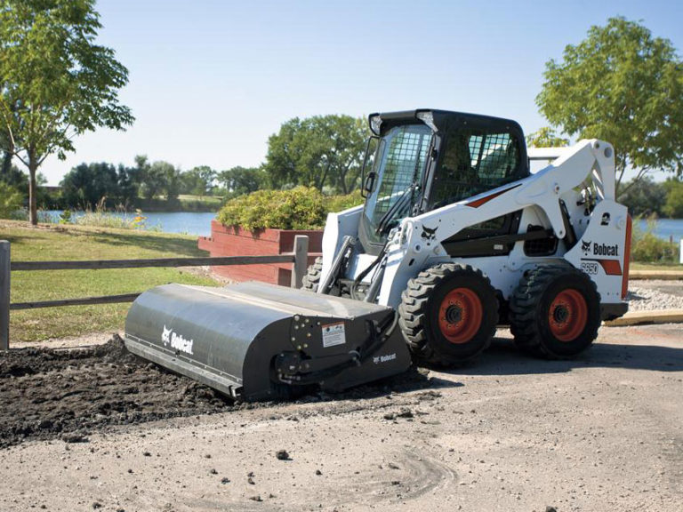 bobcatattachmentSweeper_01 Williams Equipment