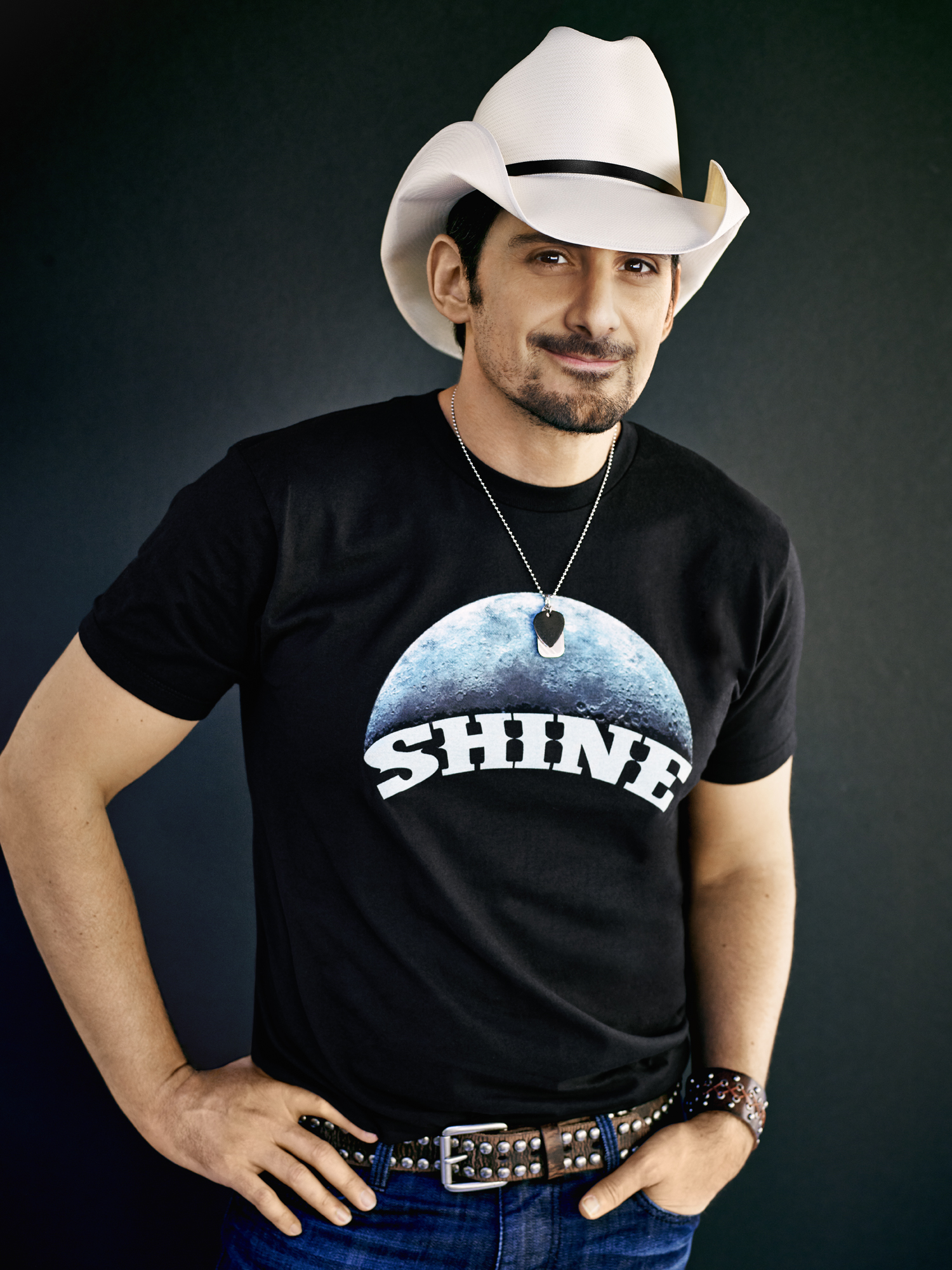 Brad Paisley Brings You Moonshine Spirit Williamson Source
