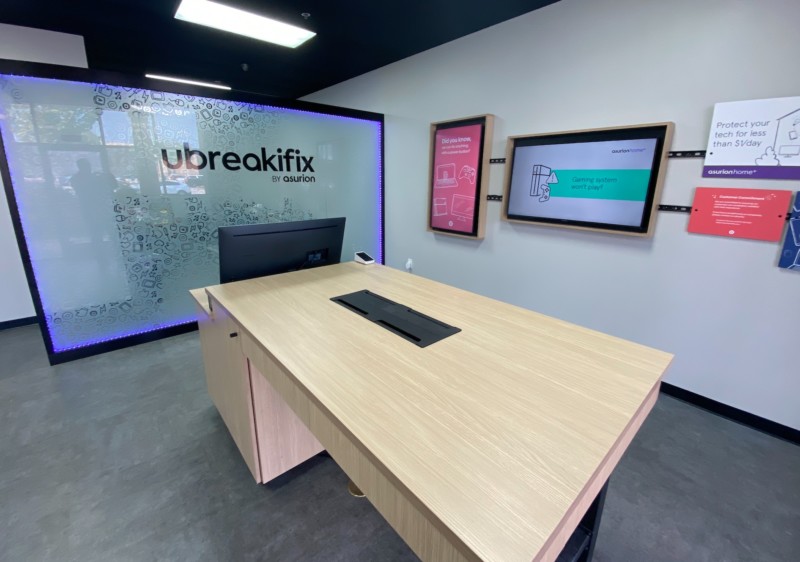 Electronics Repair Shop uBreakiFix® Opens in Spring Hill