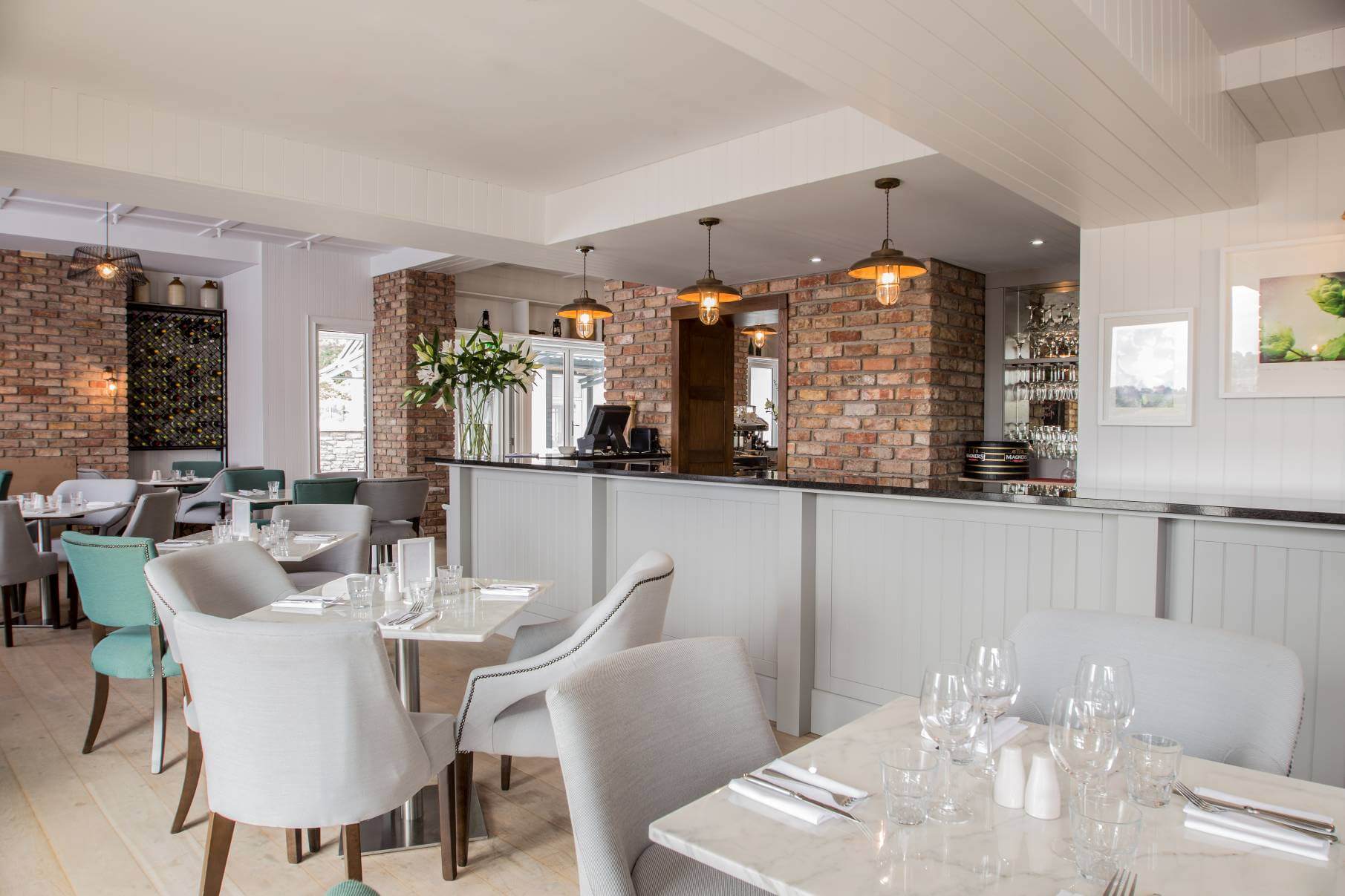 Ivanhoe Inn and Hotel Willie Duggan