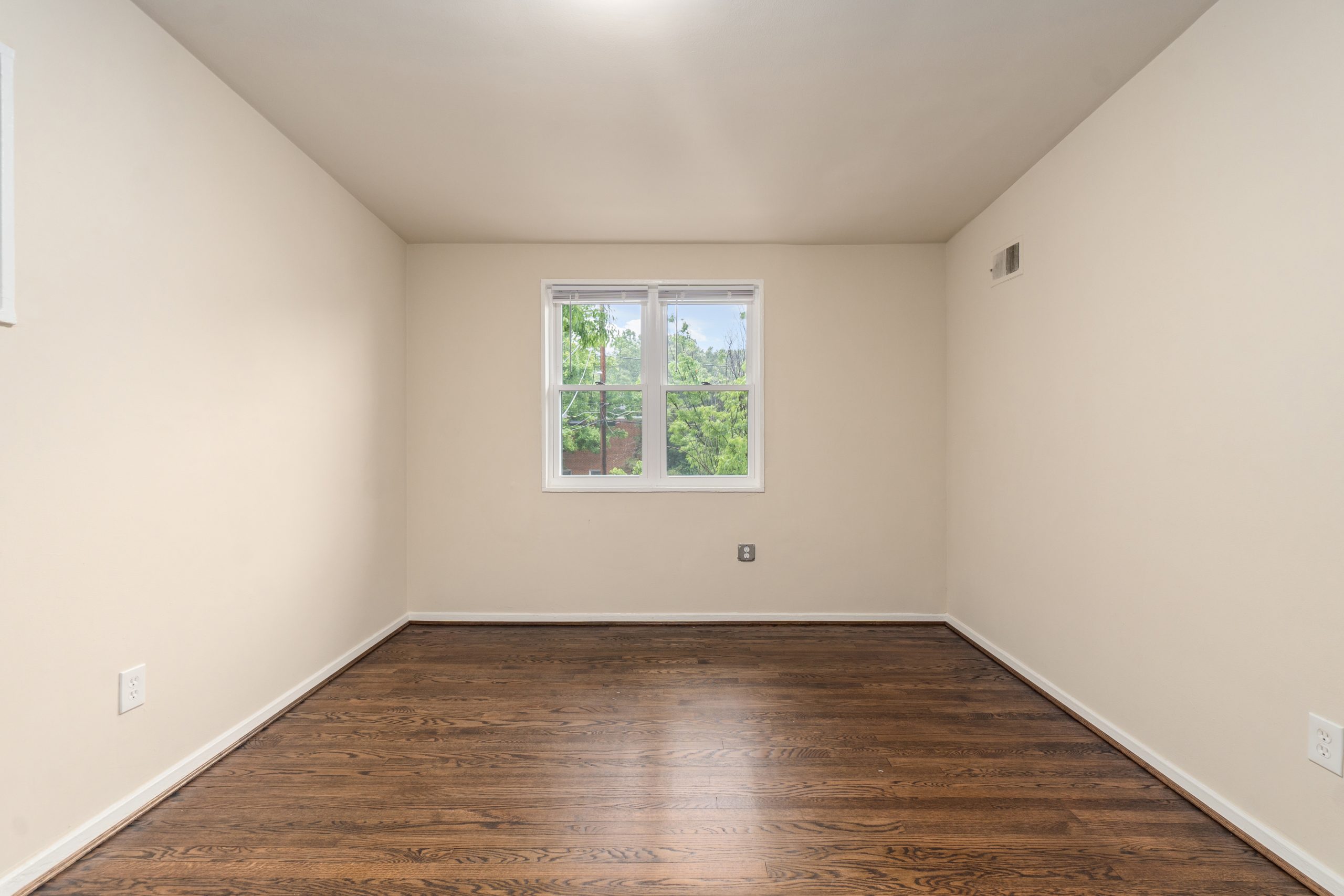 1027 1029 Quebec Terrace Willoughby Realty Willoughby Realty