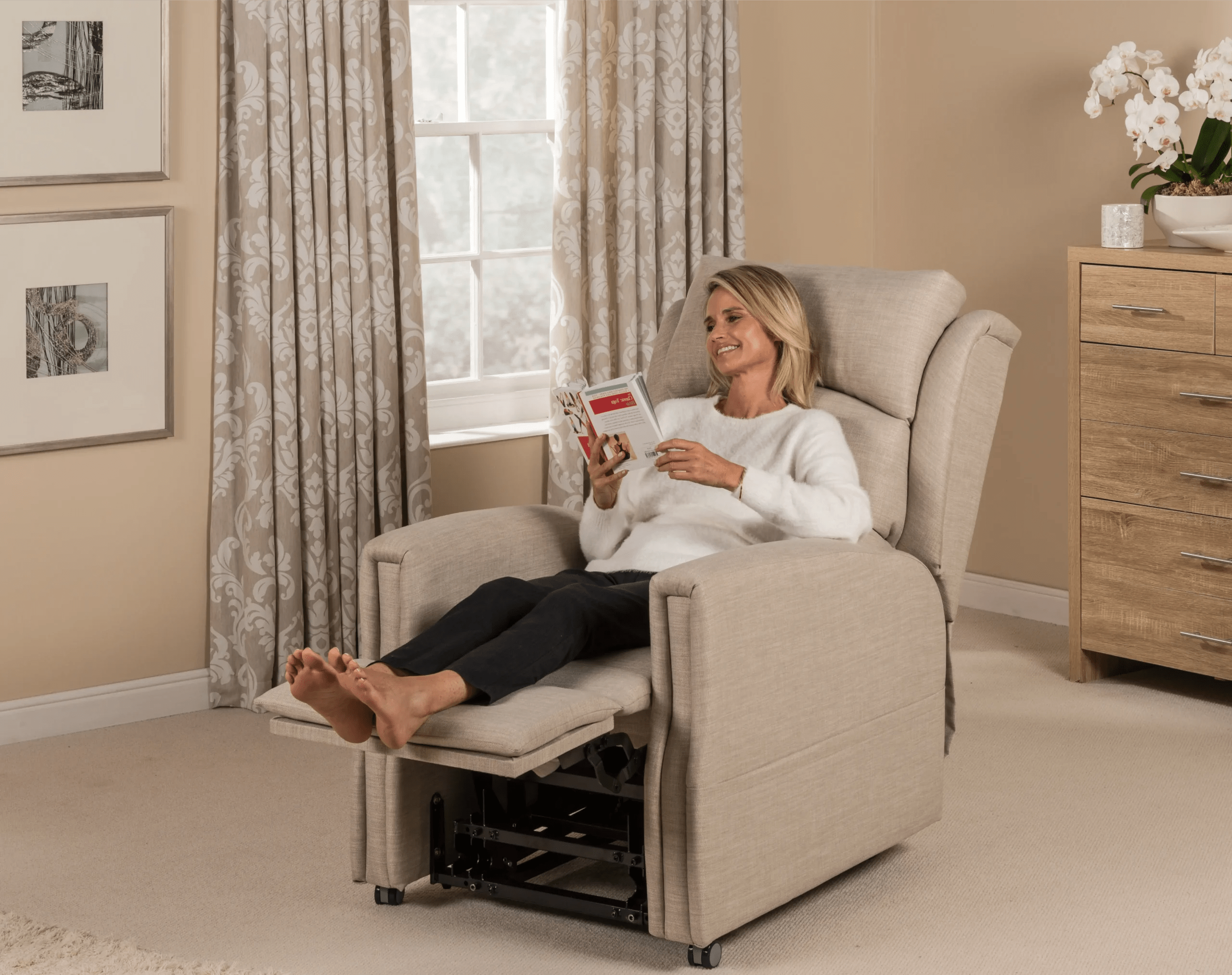 The Serenity Rise and Recline Chair Willowbrook Recliners