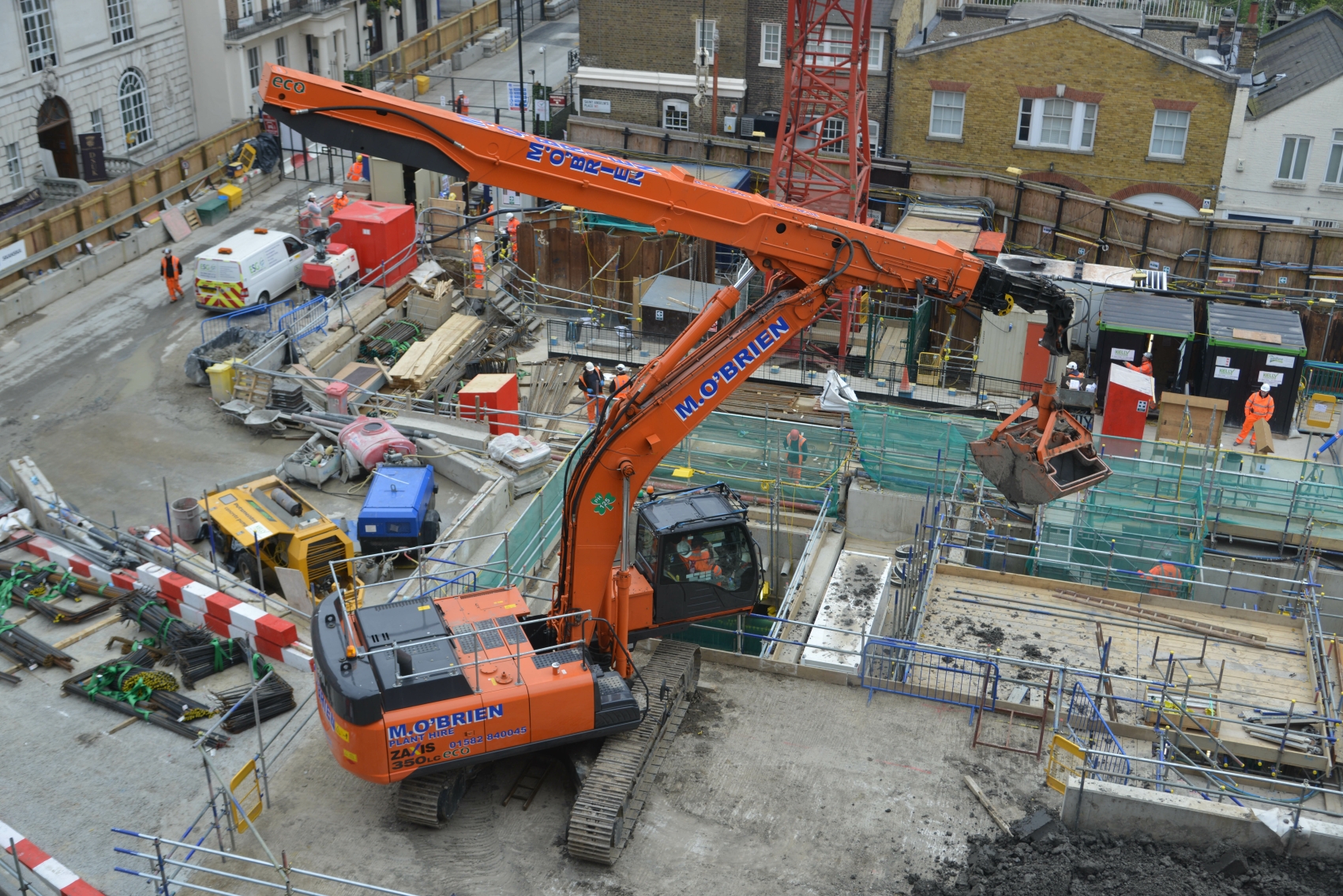 Hitachi ZX350 Telescopic Excavator Willow Hire