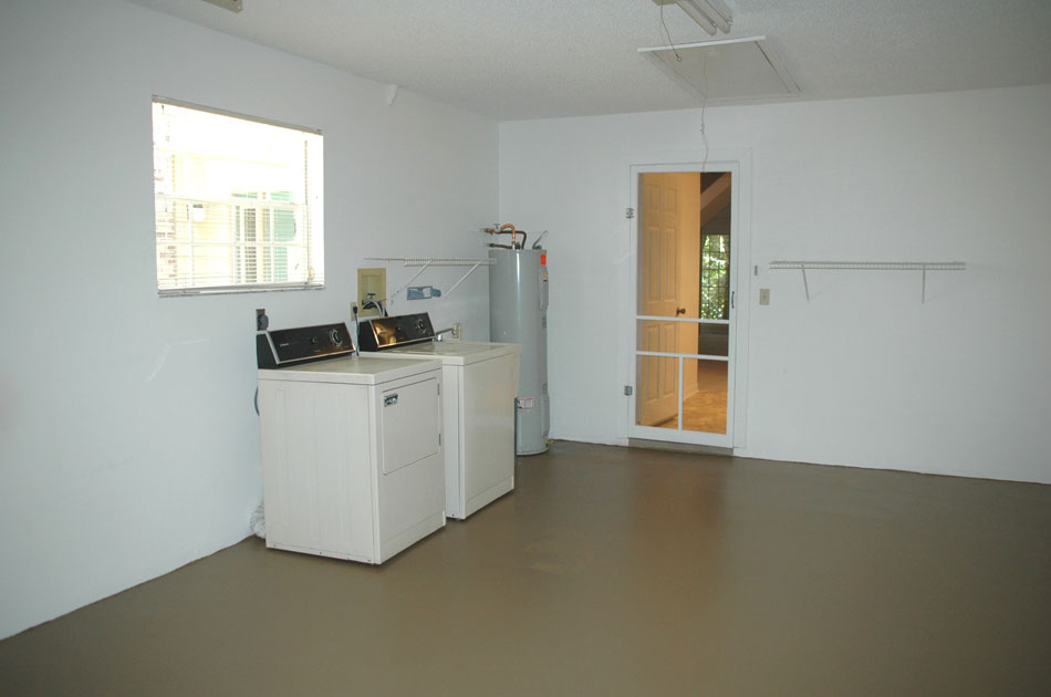 DSC0064 Willow Pond Apartments and Townhomes