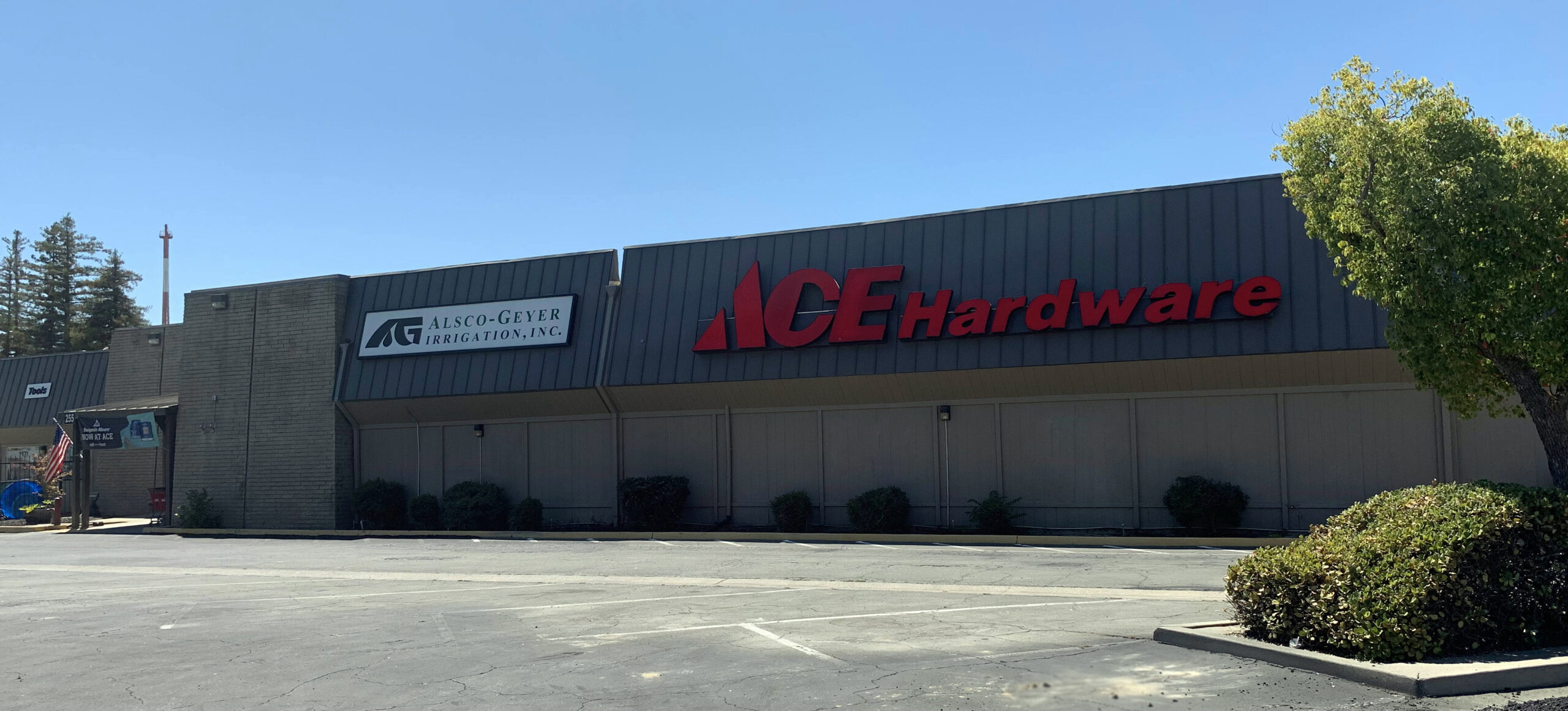 Willows Ace Hardware Home
