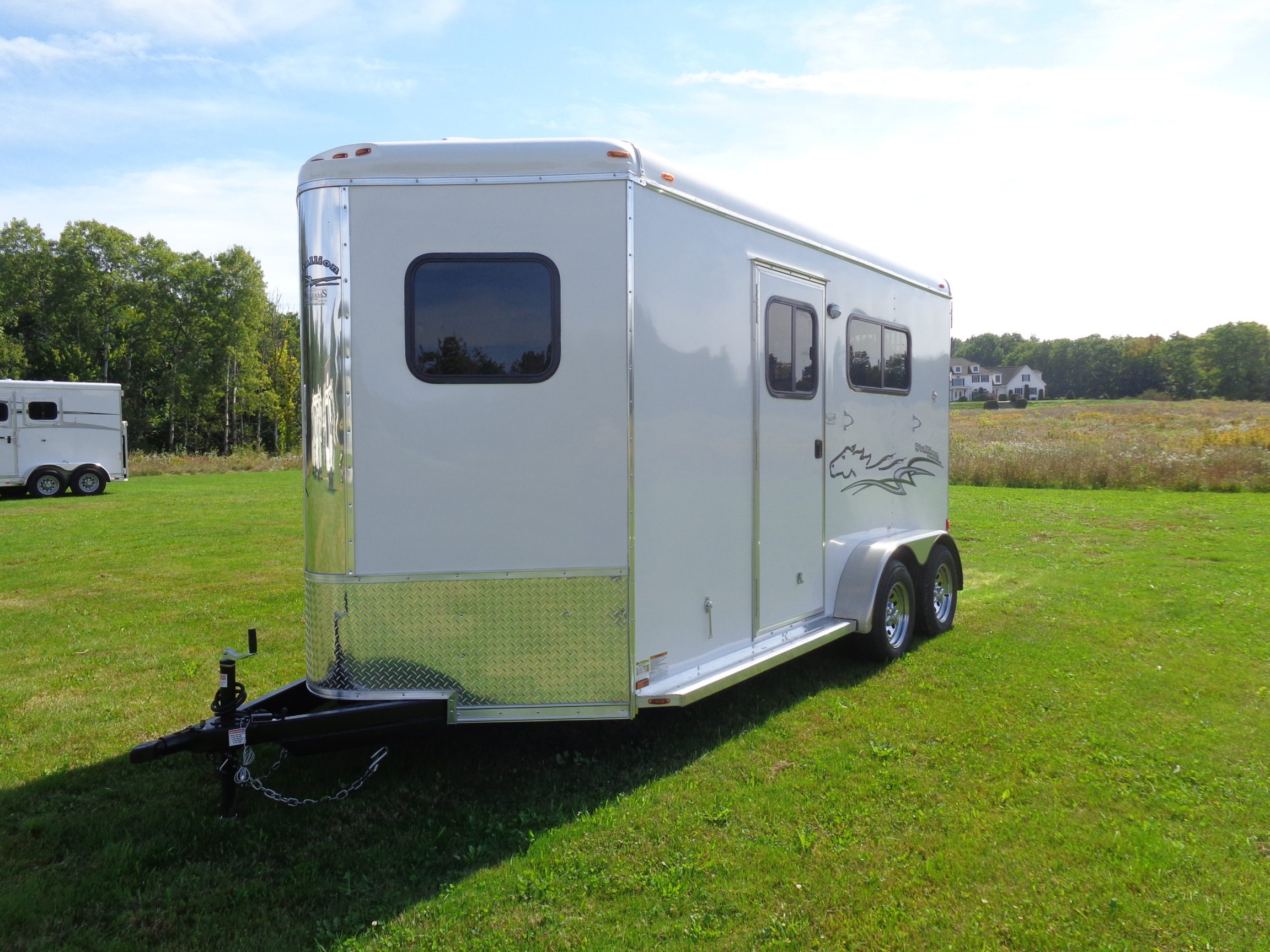 2019 Homesteader 2 Horse Trailer (Draft Size) Williams Trailer Center