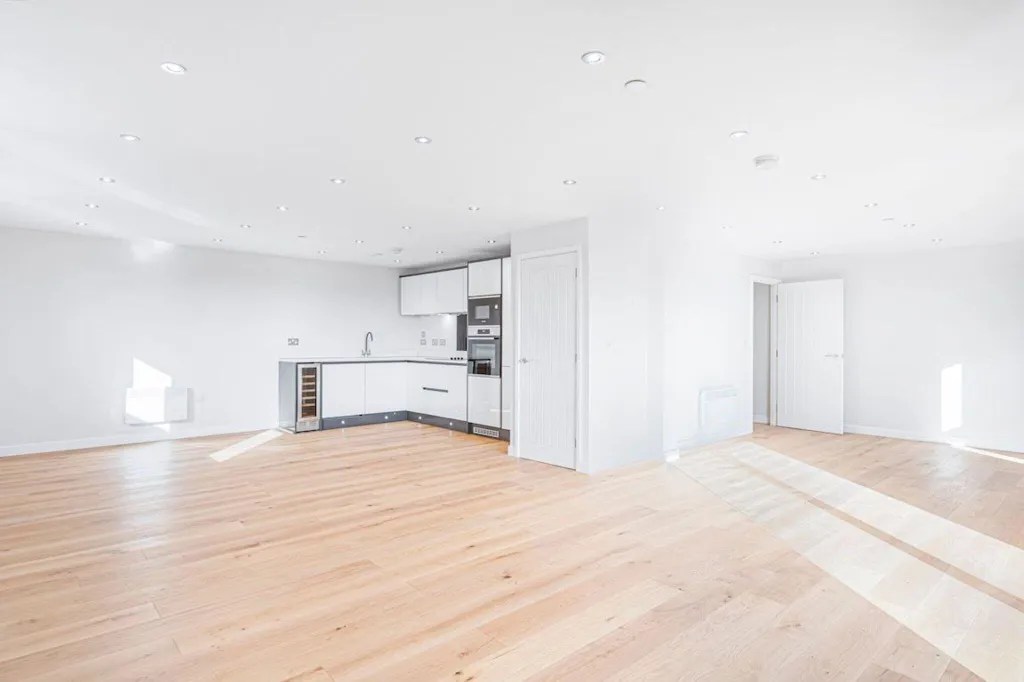 Situated in the heart of Waltham Abbey town centre this Amazing one