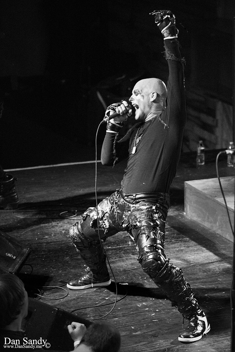 Review ExMISFITS Singer, MICHALE GRAVES performs in Mentor, OH 10