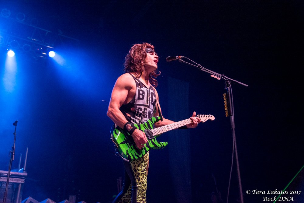 Steel Panther17 WillToRock