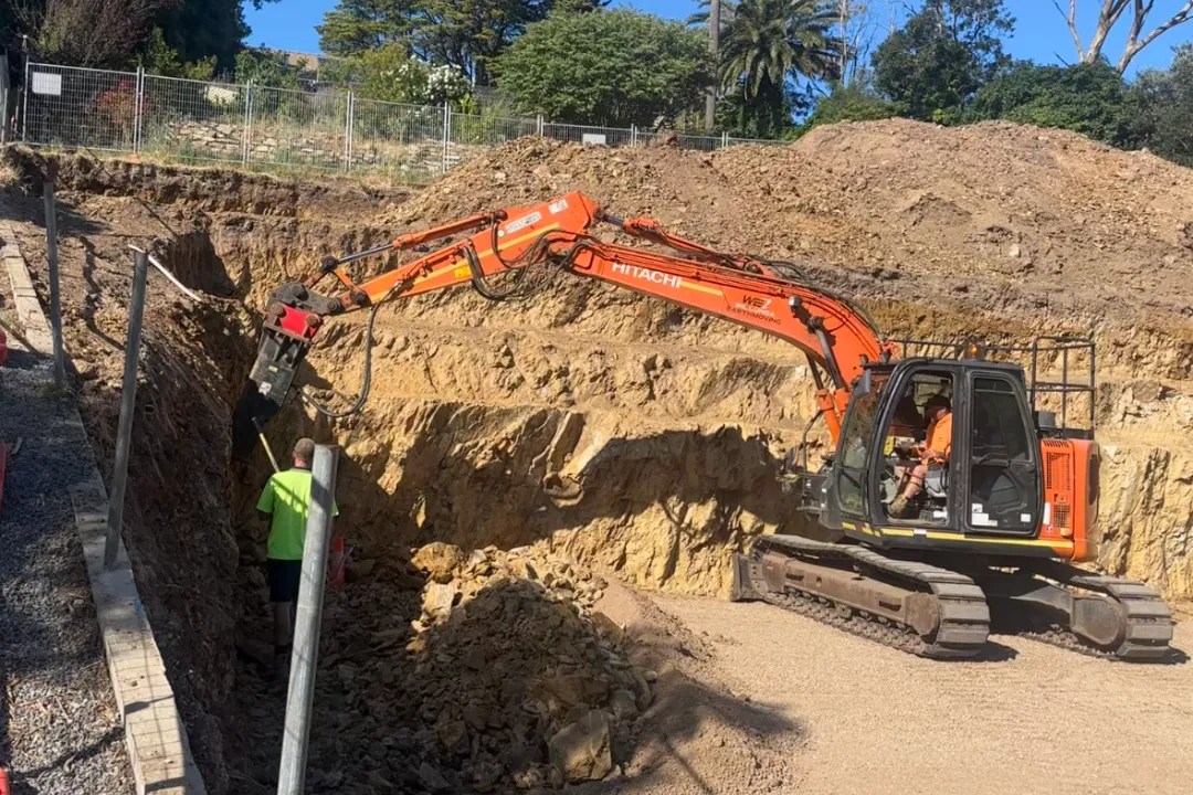 Rock Breaking Adelaide Willunga Earthmoving