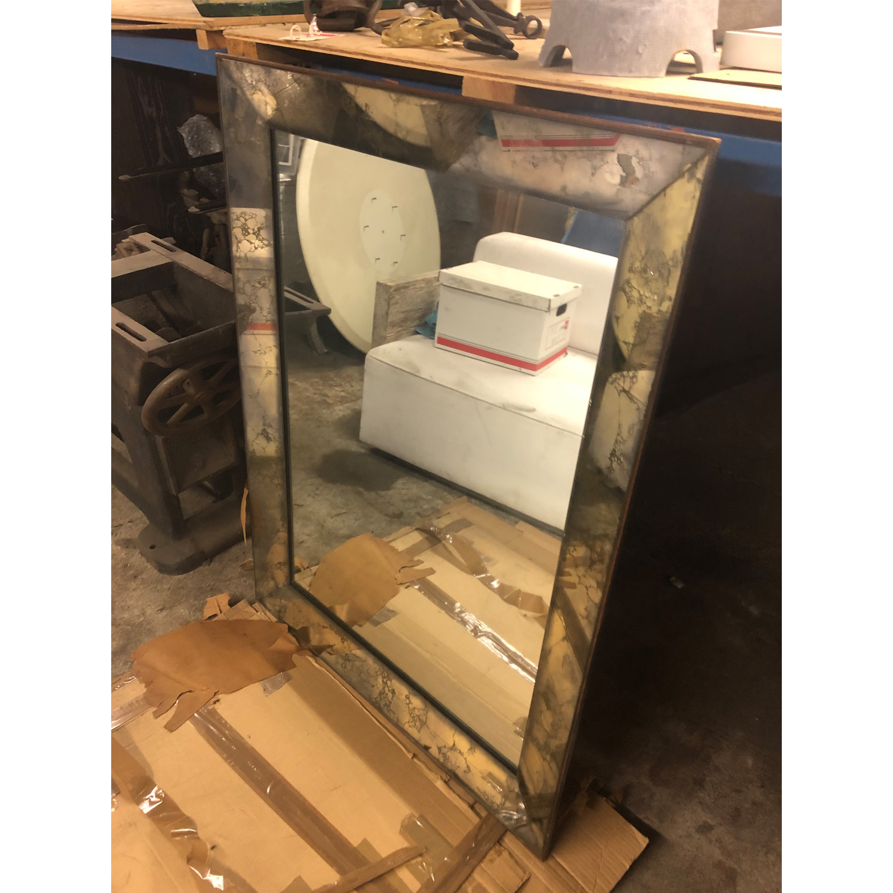 Wick Design Vintage Rectangle Wall Mirror With Antiqued Framing Wick