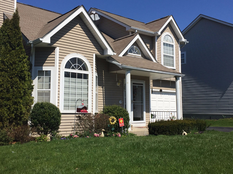 Stamford Complexes Wilton Crest Condominiums