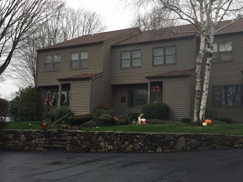 Wilton Complexes Wilton Crest Condominiums