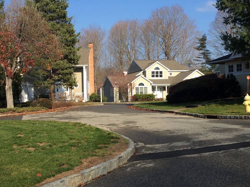 Wilton Complexes Wilton Crest Condominiums