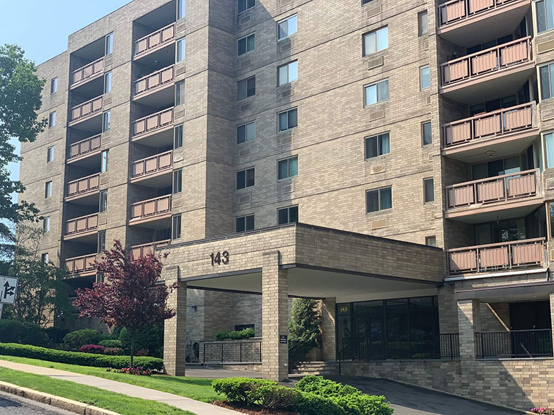 Stamford Complexes Wilton Crest Condominiums