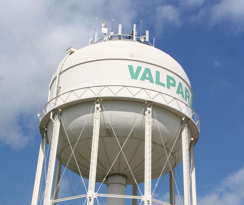 Valparaiso utilities crews investigating water main leak on State Road 2