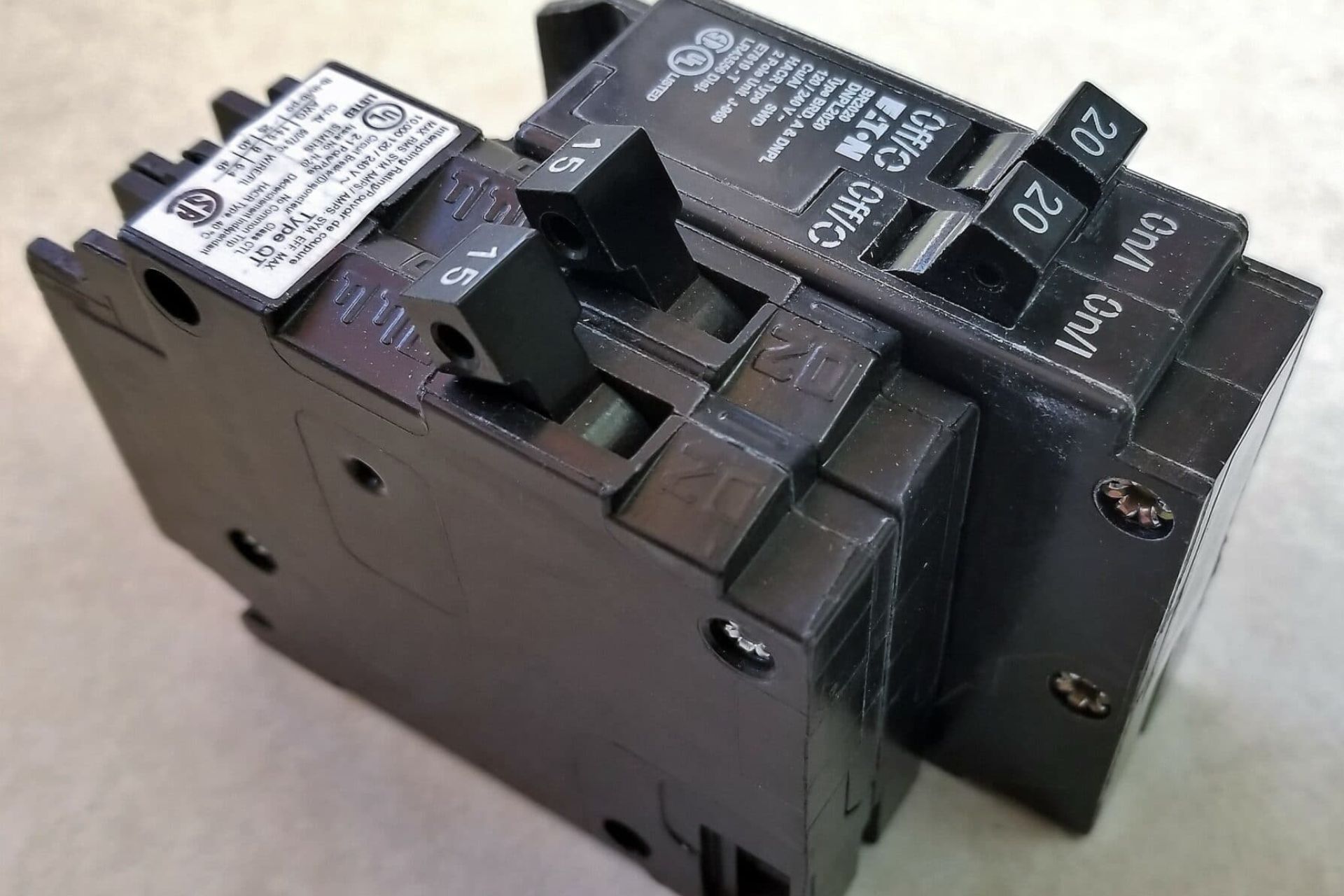 Circuit Breaker Installation, Repair ⚡ Windebank Electric