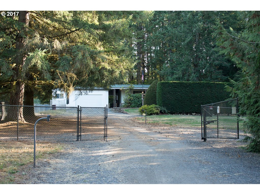 Just Listed! Clarksschuebel Area Manufactured Home Windermere