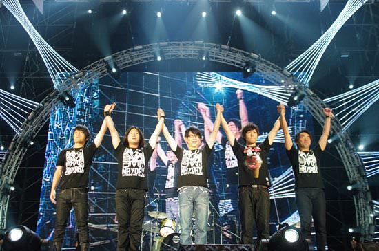 MayDay∥ 20091205 五月天《創造55555人 D.N.A.無限放大版》高雄演唱會心得