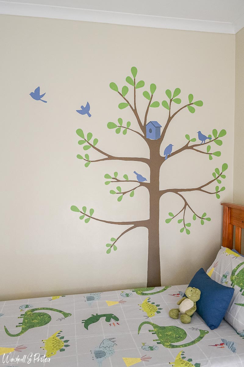 How to Paint a Wall Mural for a Cheerful Bedroom Windmill & Protea