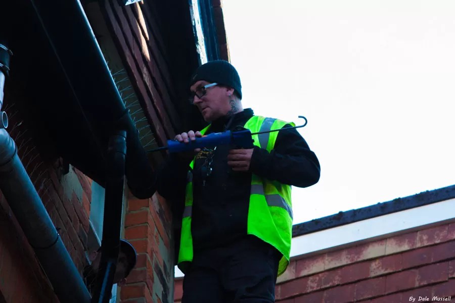 Window Cleaner Eastbourne Grime 2 Shine Cleaning company