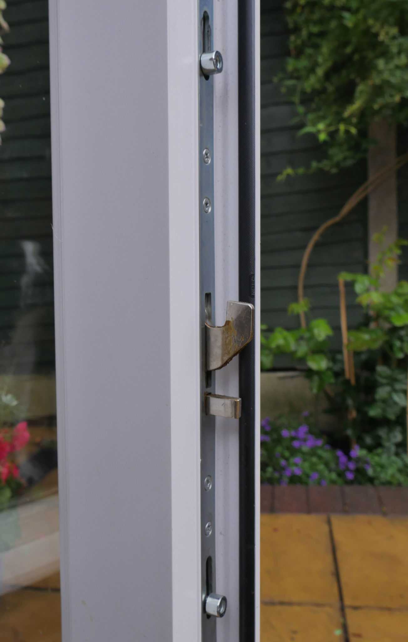 Double Glazed Door Repairs Aluminium & UPVC Door Repairs
