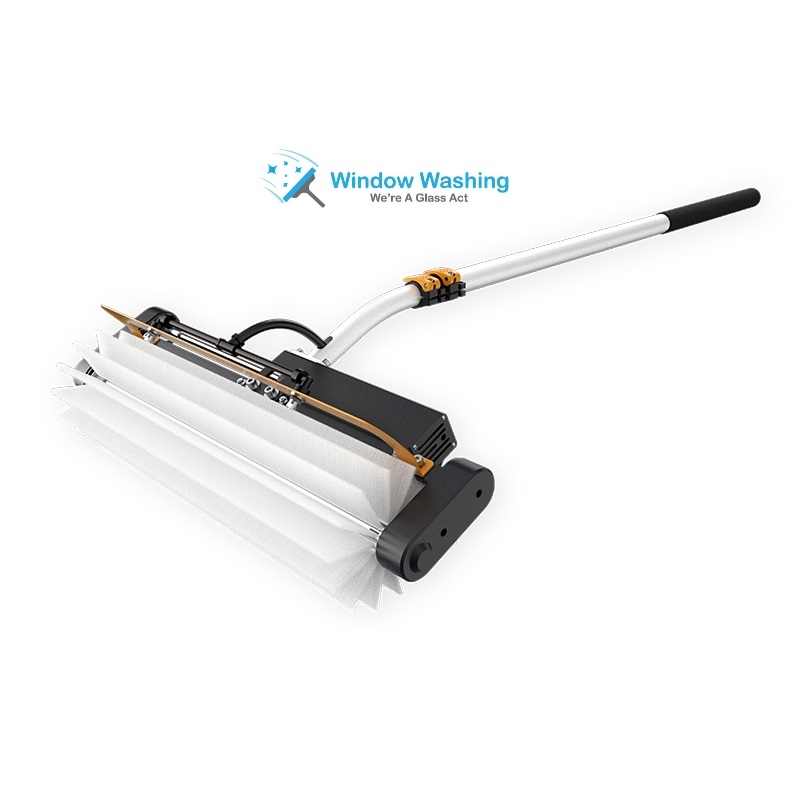 5.5m Pole Kit Lithium Battery Powered Rotating Solar Brush Cleaner