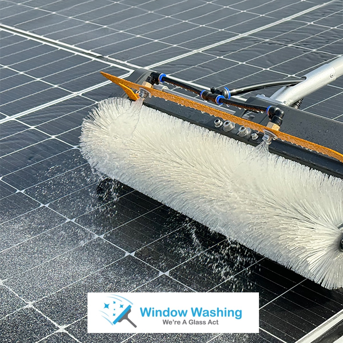 5.5m Pole Kit Lithium Battery Powered Rotating Solar Brush Cleaner