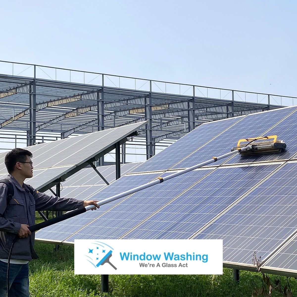 5.5m Pole Kit Lithium Battery Powered Rotating Solar Brush Cleaner