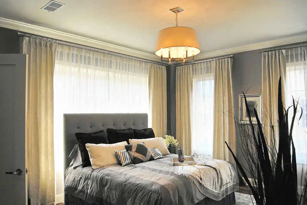 Custom Bedding & Pillows Window Works