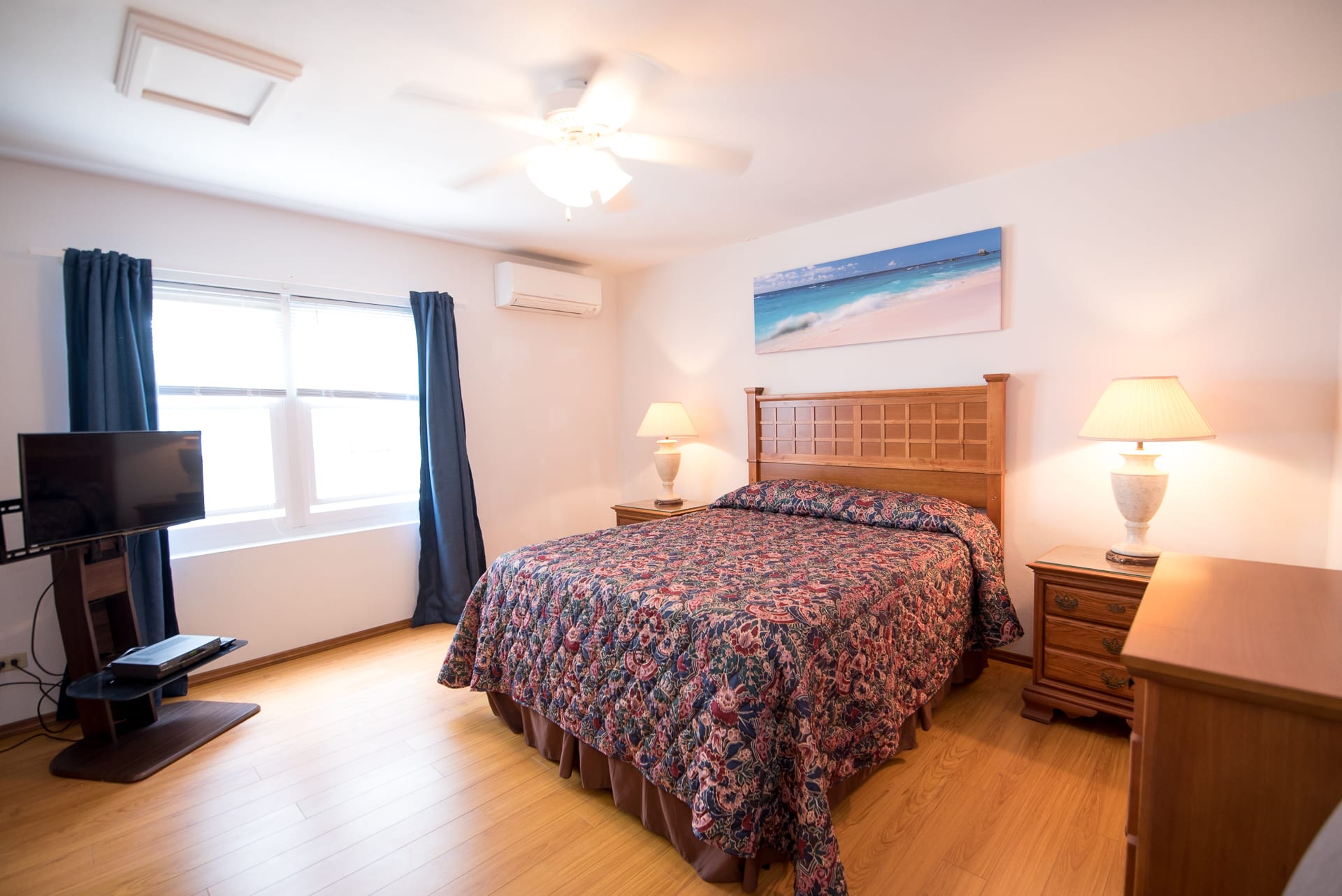 Unit 6 Deluxe One Bedroom Apartment Windsong Guest Apartments