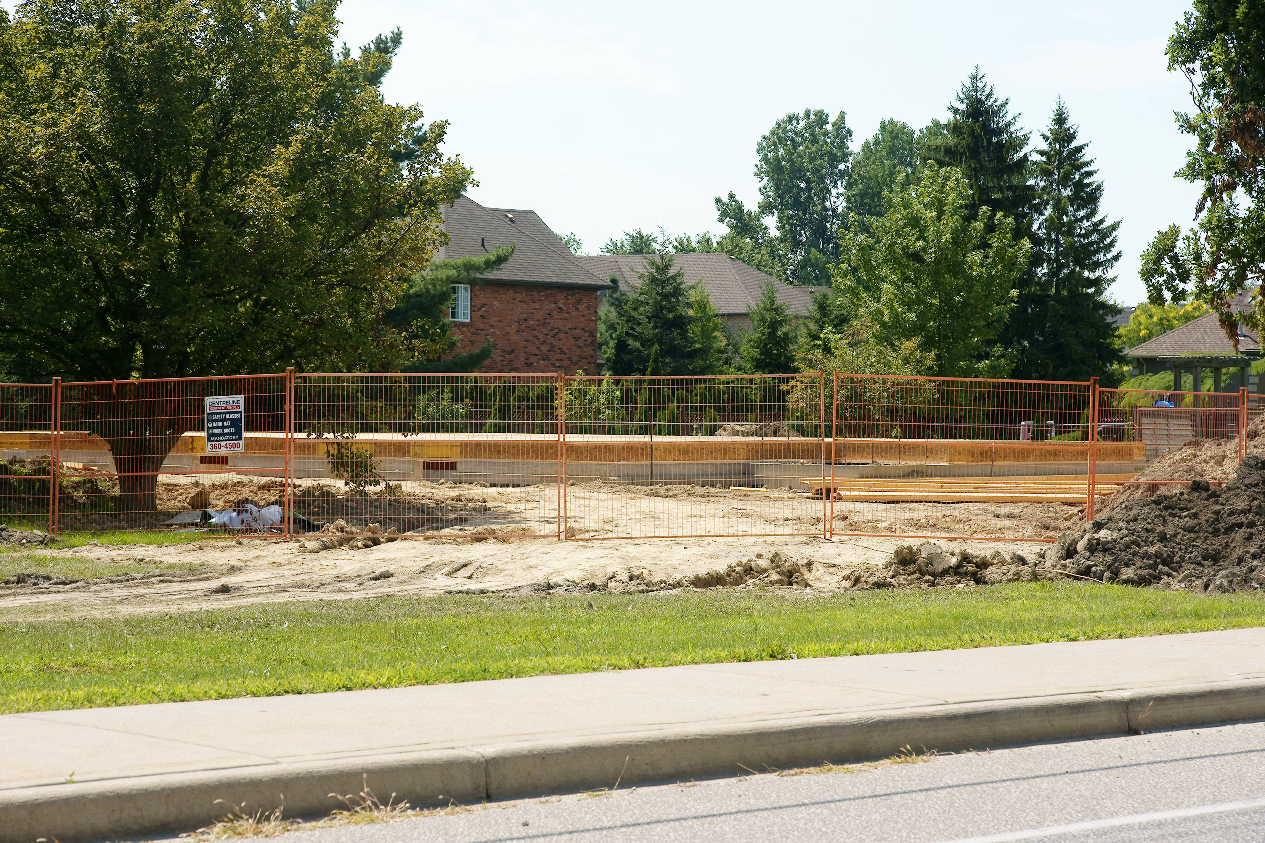 WINDSOR VISUAL Academie Ste. Cecile Constrution windsoriteDOTca News