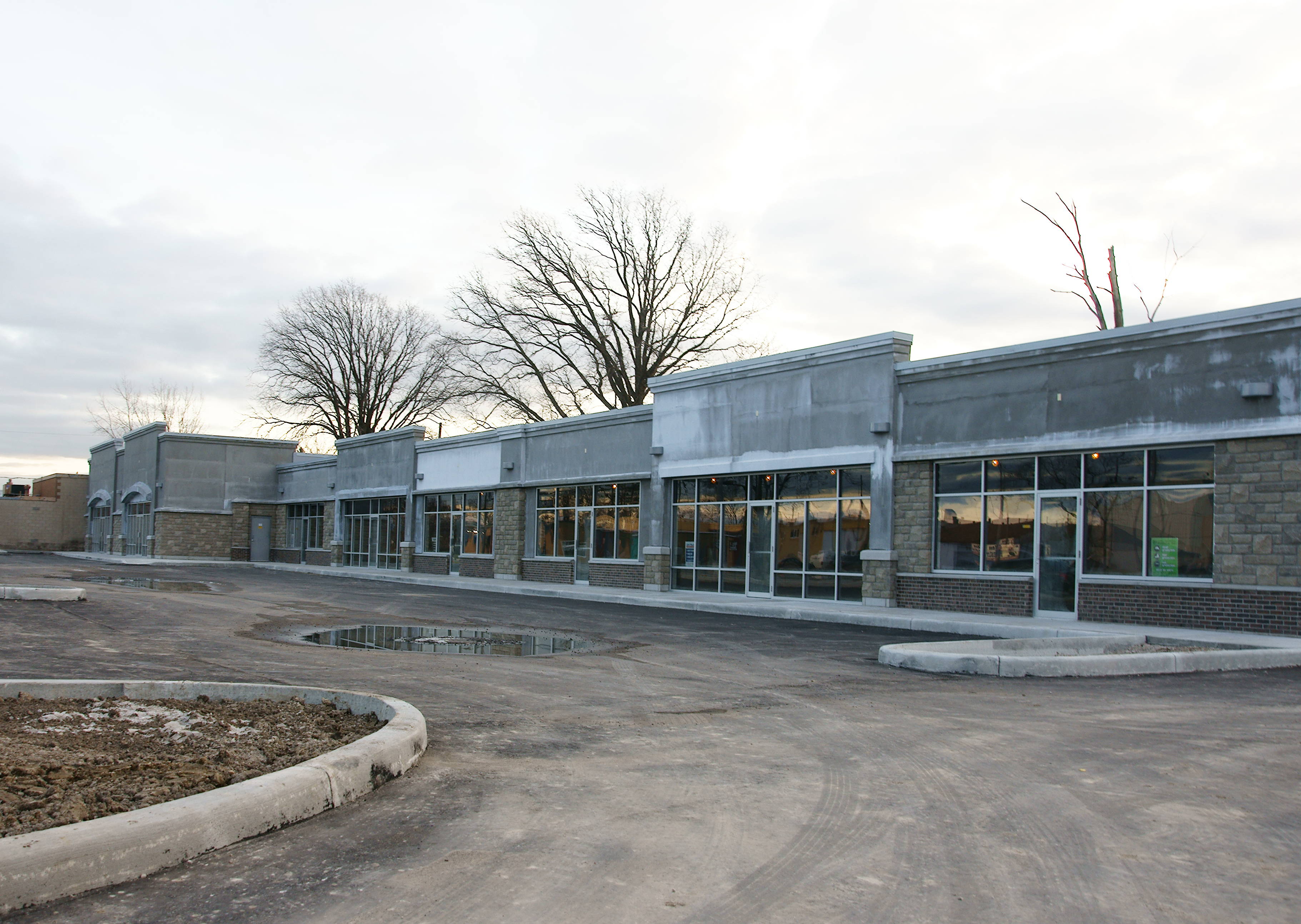 New Plaza on Walker Road Completed windsoriteDOTca News windsor ontario's neighbourhood