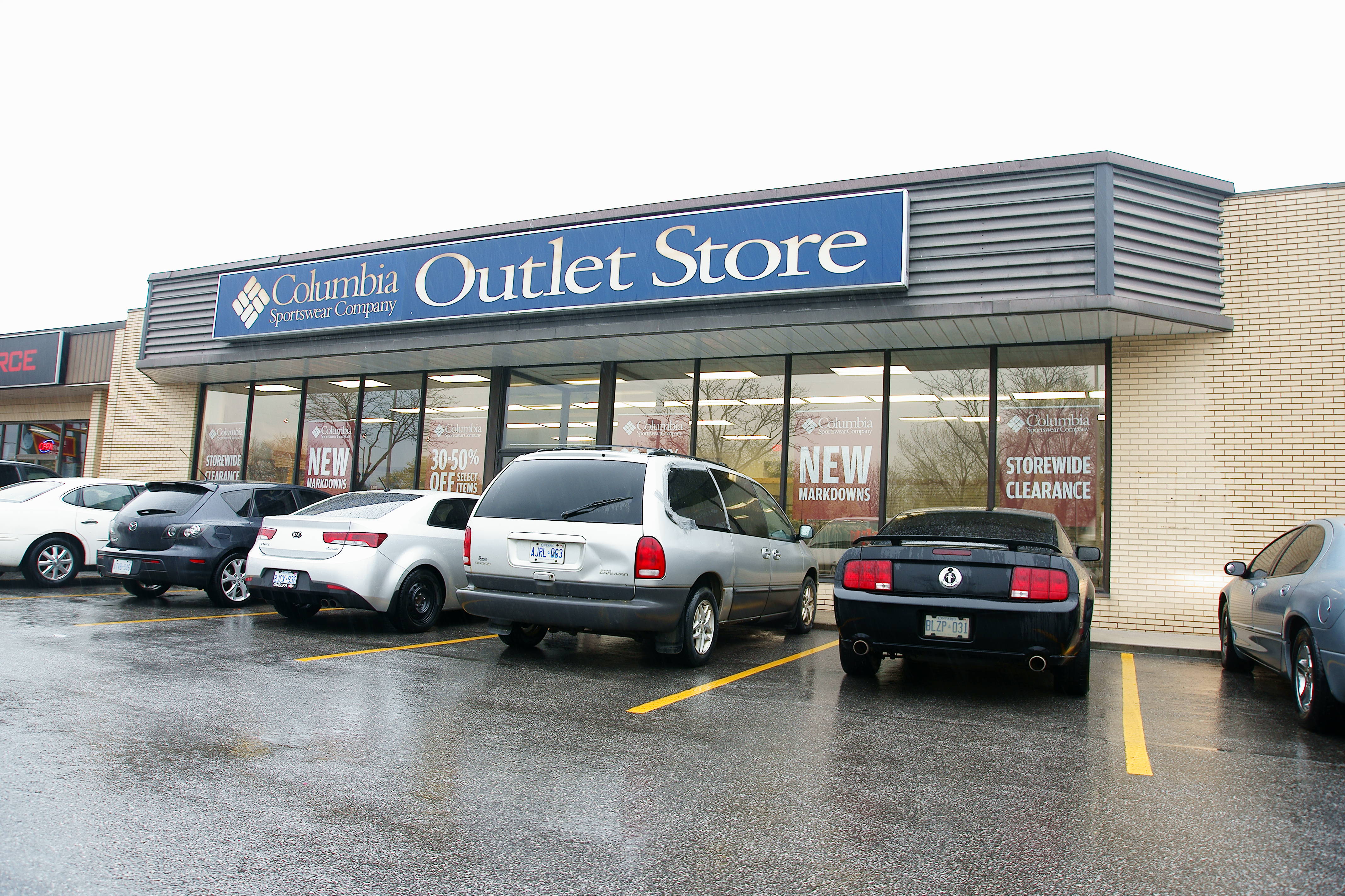 Huron Church Columbia Sports Outlet Set to Close windsoriteDOTca News
