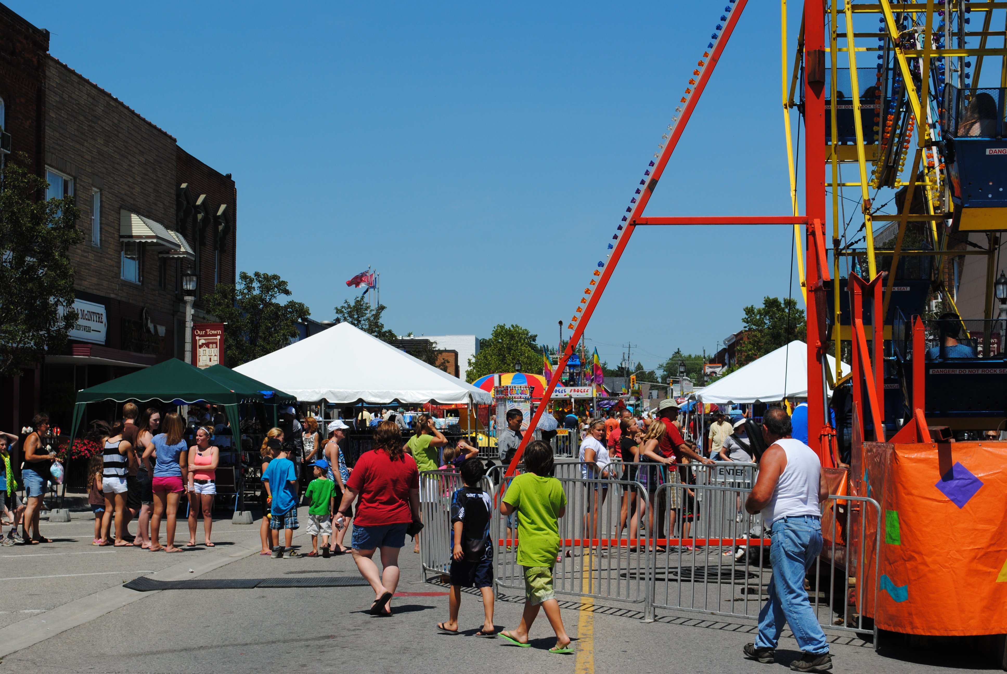 PHOTOS Blenheim Cherry Festival windsoriteDOTca News windsor