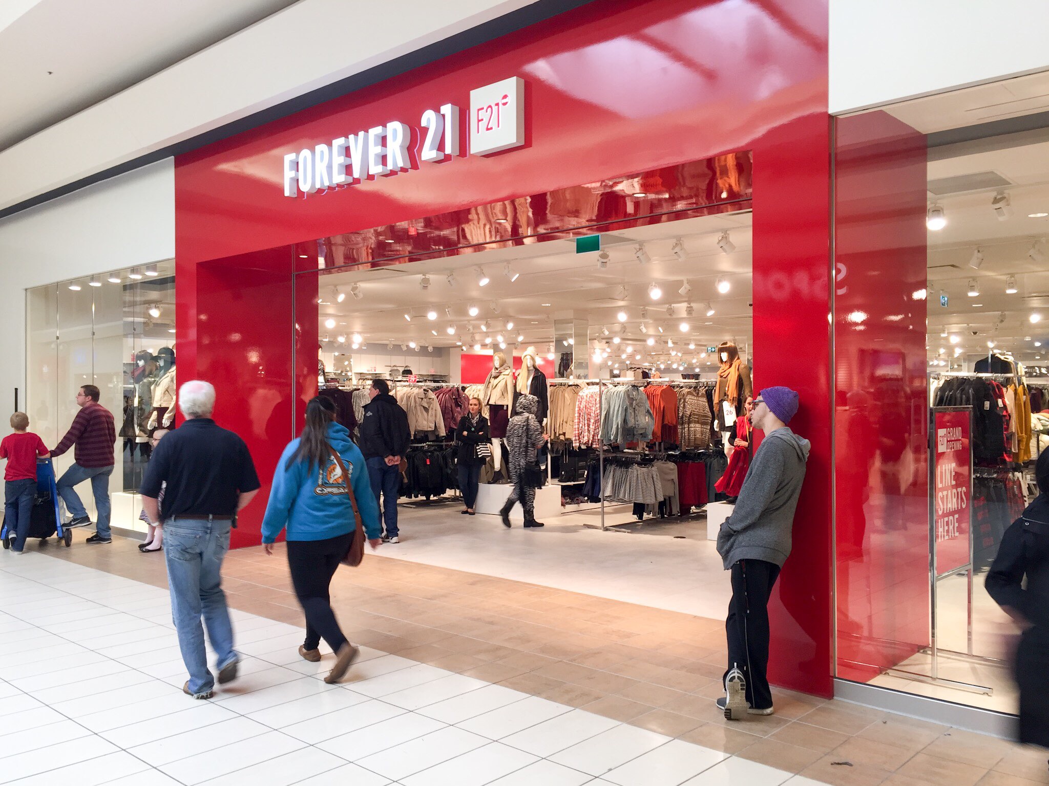 Now Open Forever 21 Red At Devonshire Mall windsoriteDOTca News