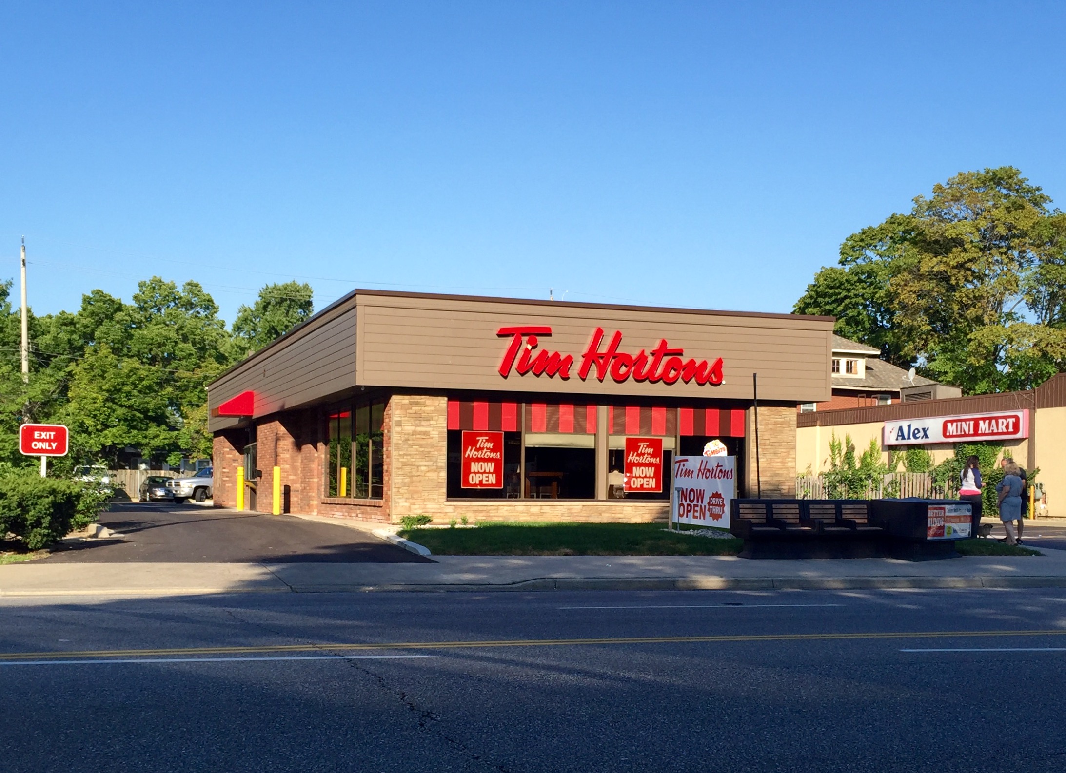 New Ouellette Avenue Tim Hortons Now Open windsoriteDOTca News windsor ontario's