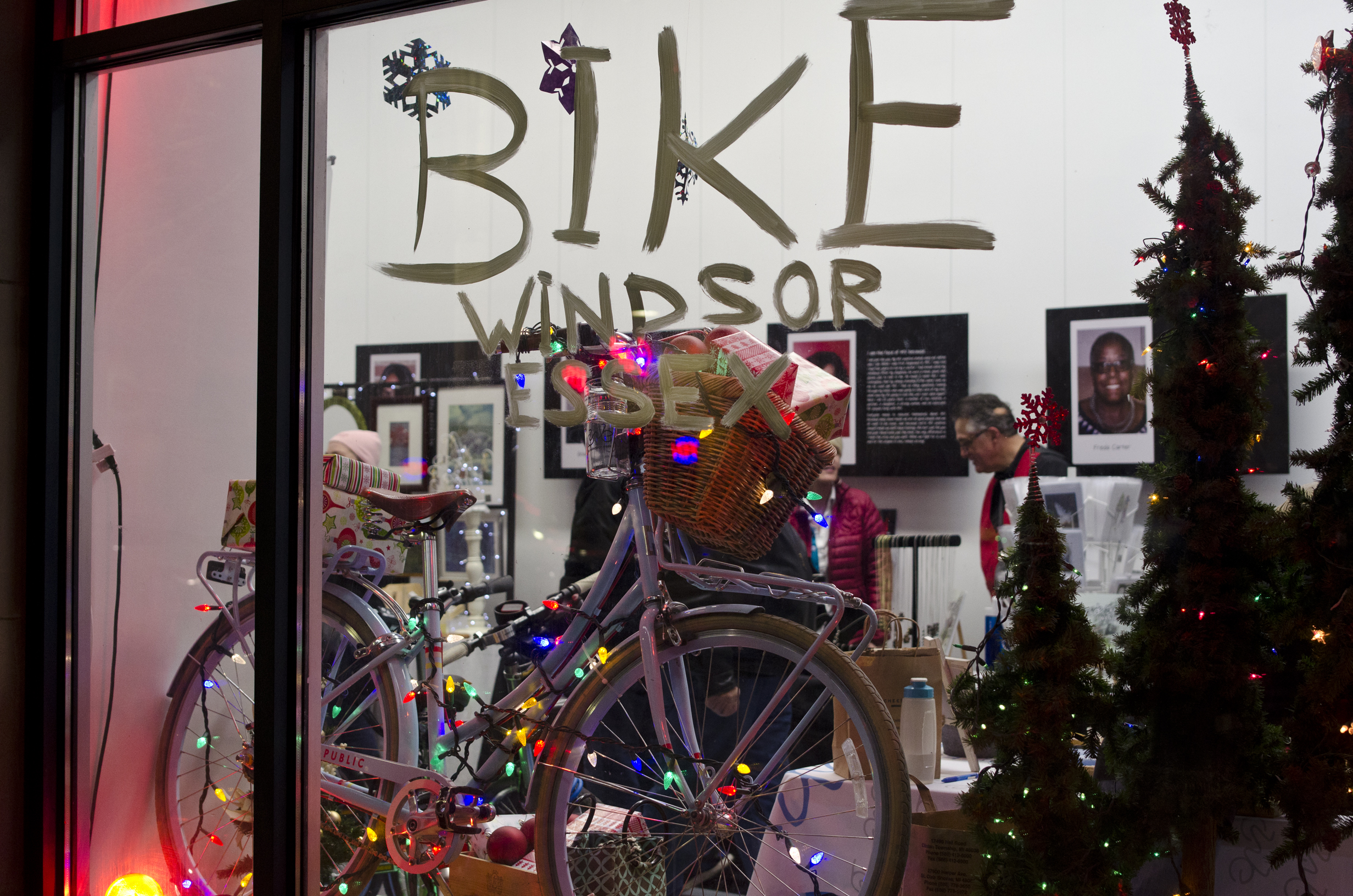 Bike WindsorEssex Launches 'Get Lit Campaign' windsoriteDOTca News
