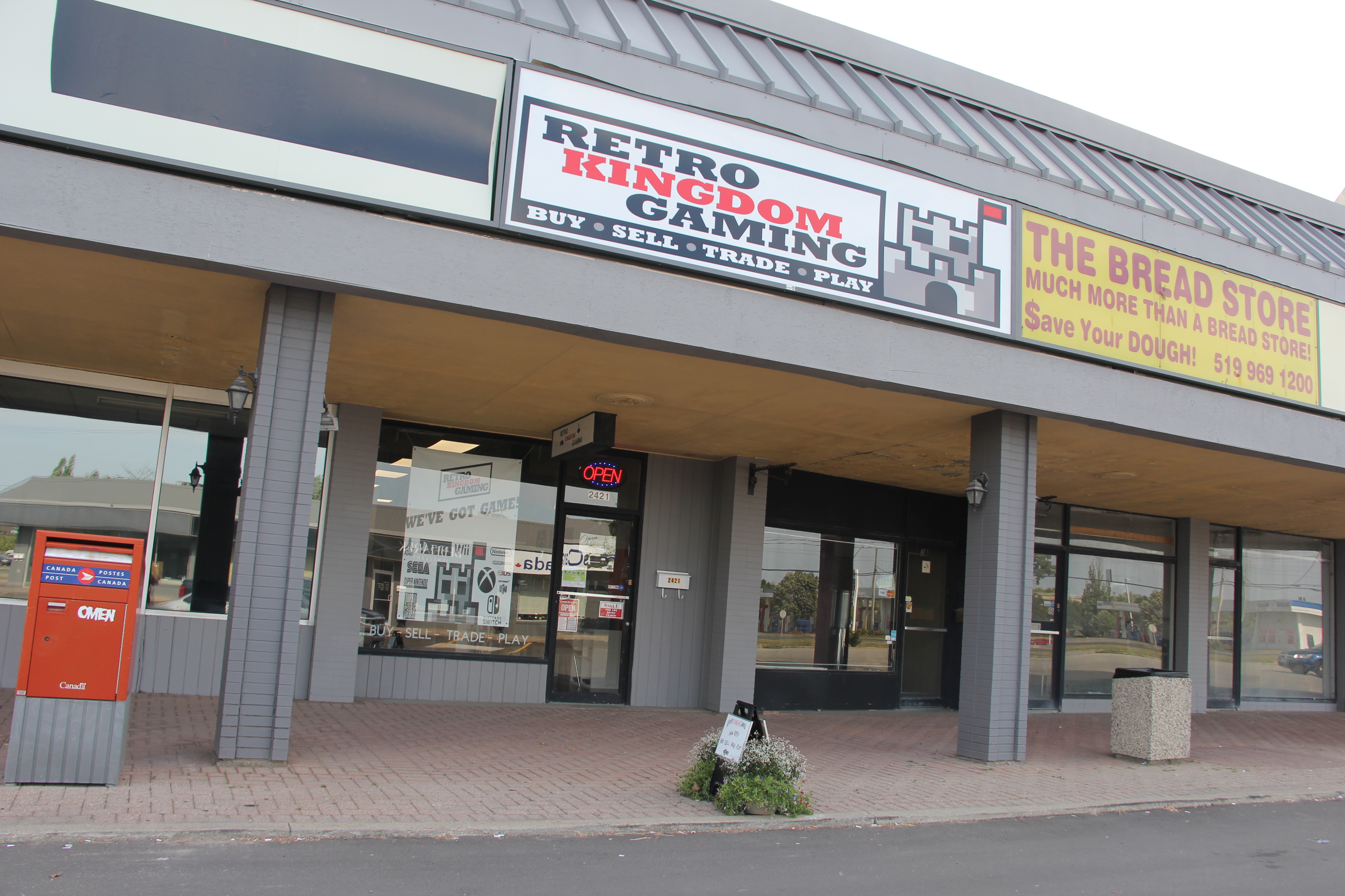 Buy, Sell And Play At Retro Kingdom Gaming