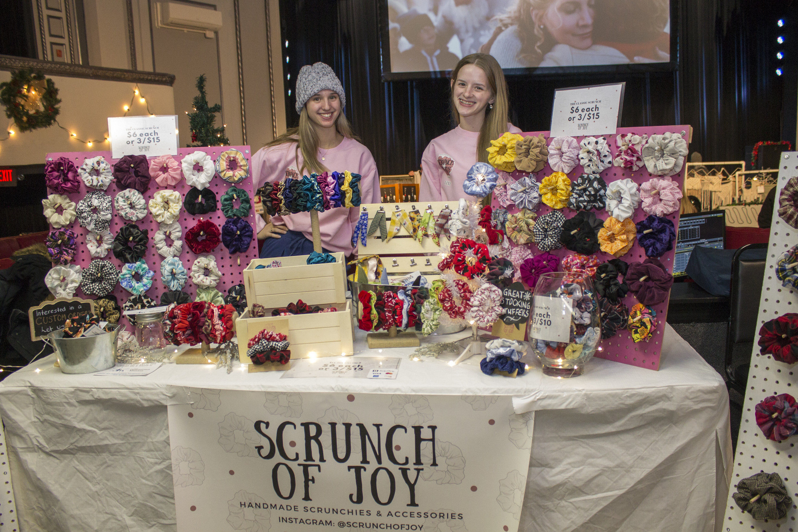 PHOTOS Holiday Walk Art & Craft Show In Walkerville windsoriteDOTca