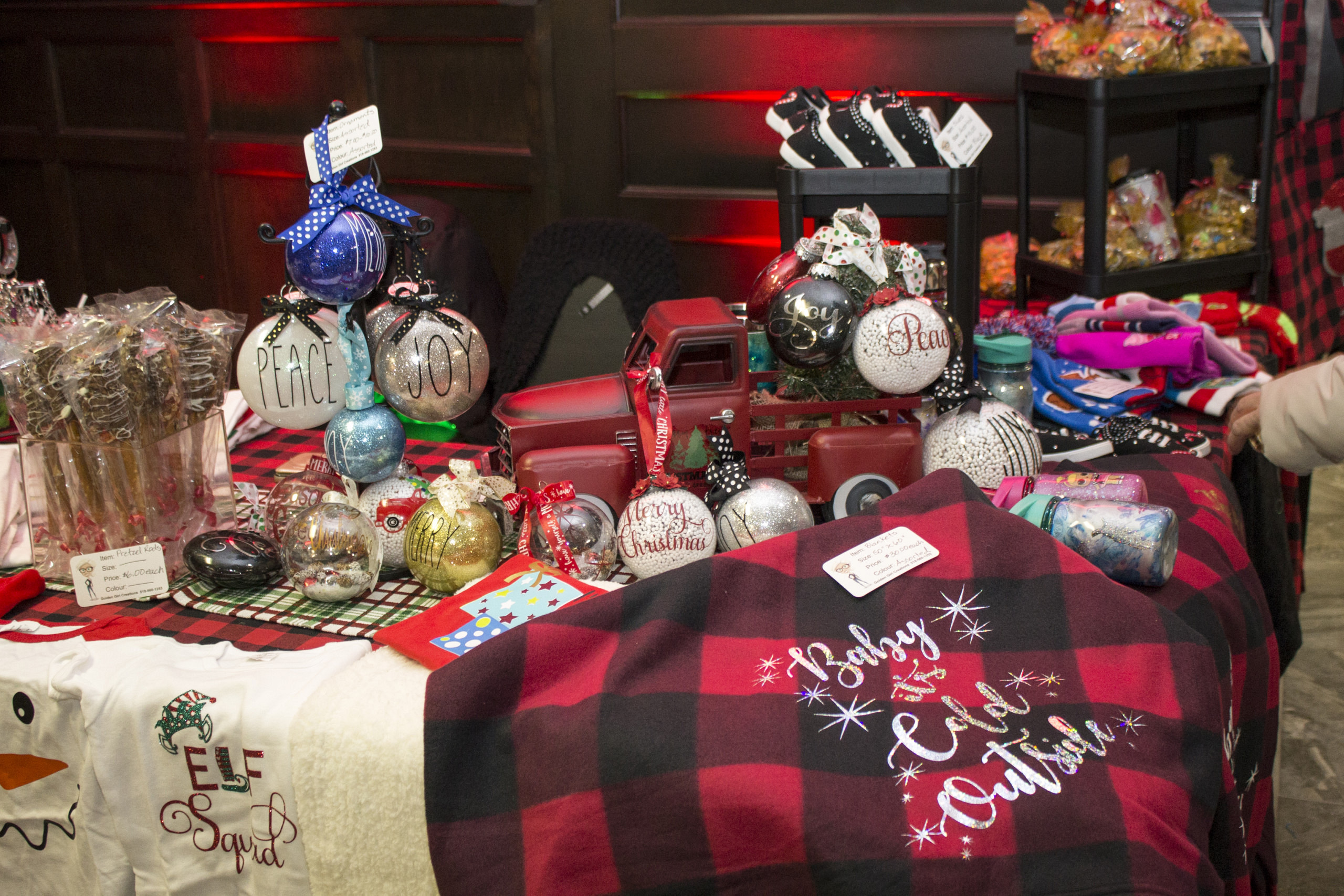 PHOTOS Holiday Walk Art & Craft Show In Walkerville windsoriteDOTca