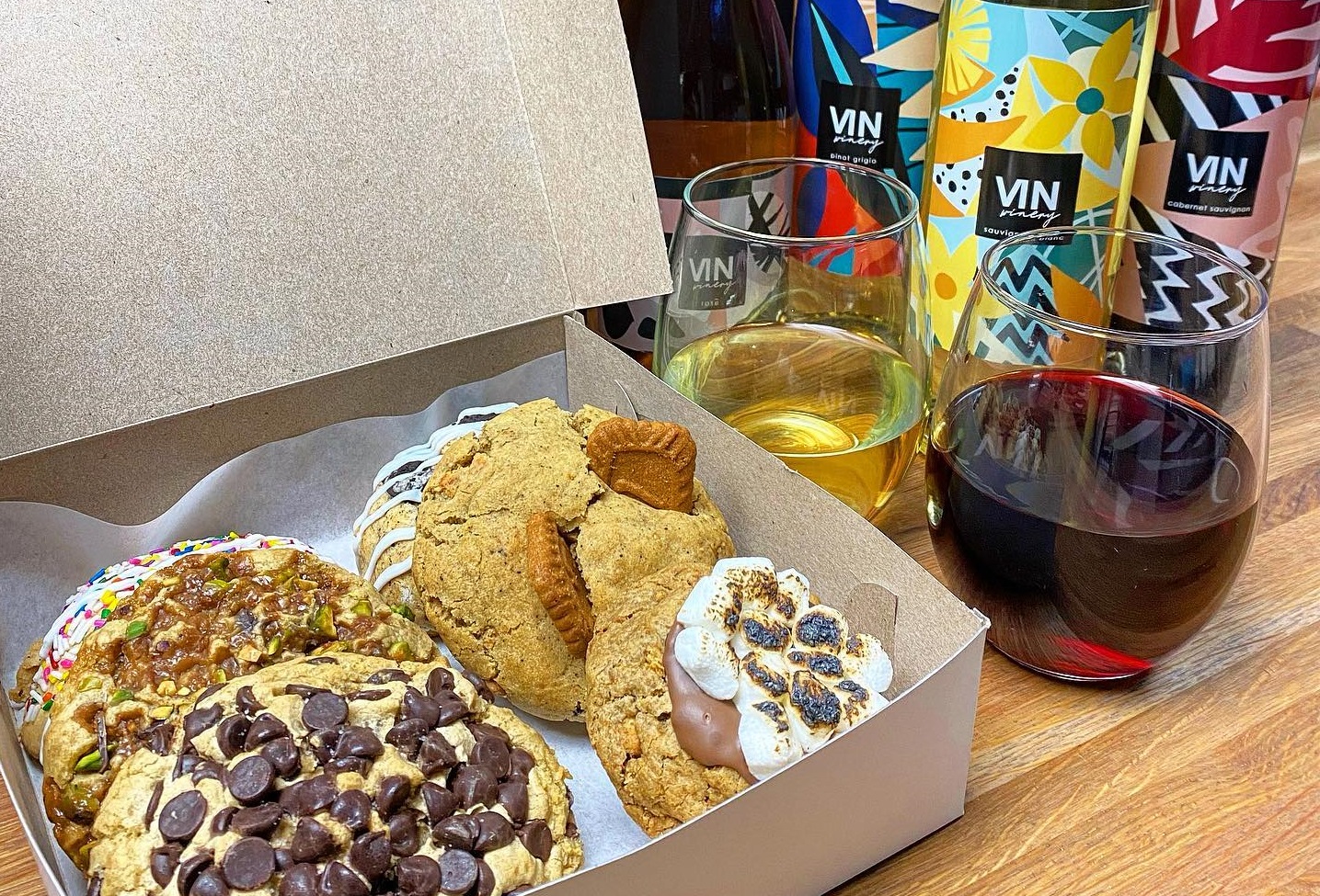 Start Planning Your Holiday Shopping With 2022 The Holiday Gift Guide