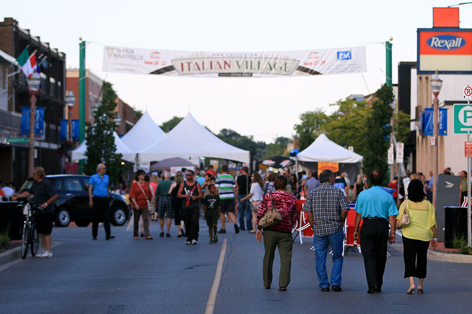Drivein Movie Theatre Opens in Tilbury THIS Friday! windsoriteDOTca