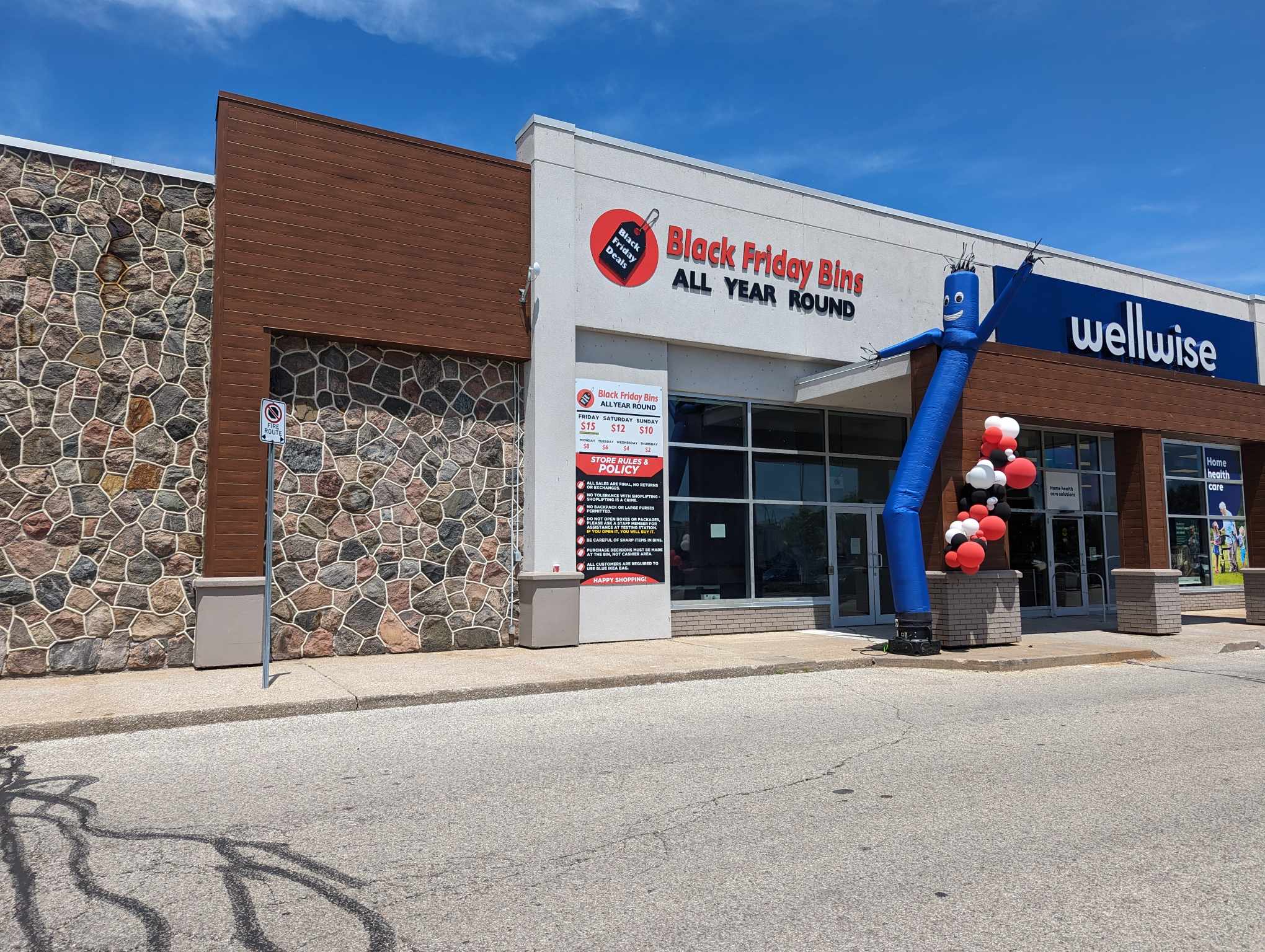 NOW OPEN Black Friday Bins windsoriteDOTca News windsor ontario's