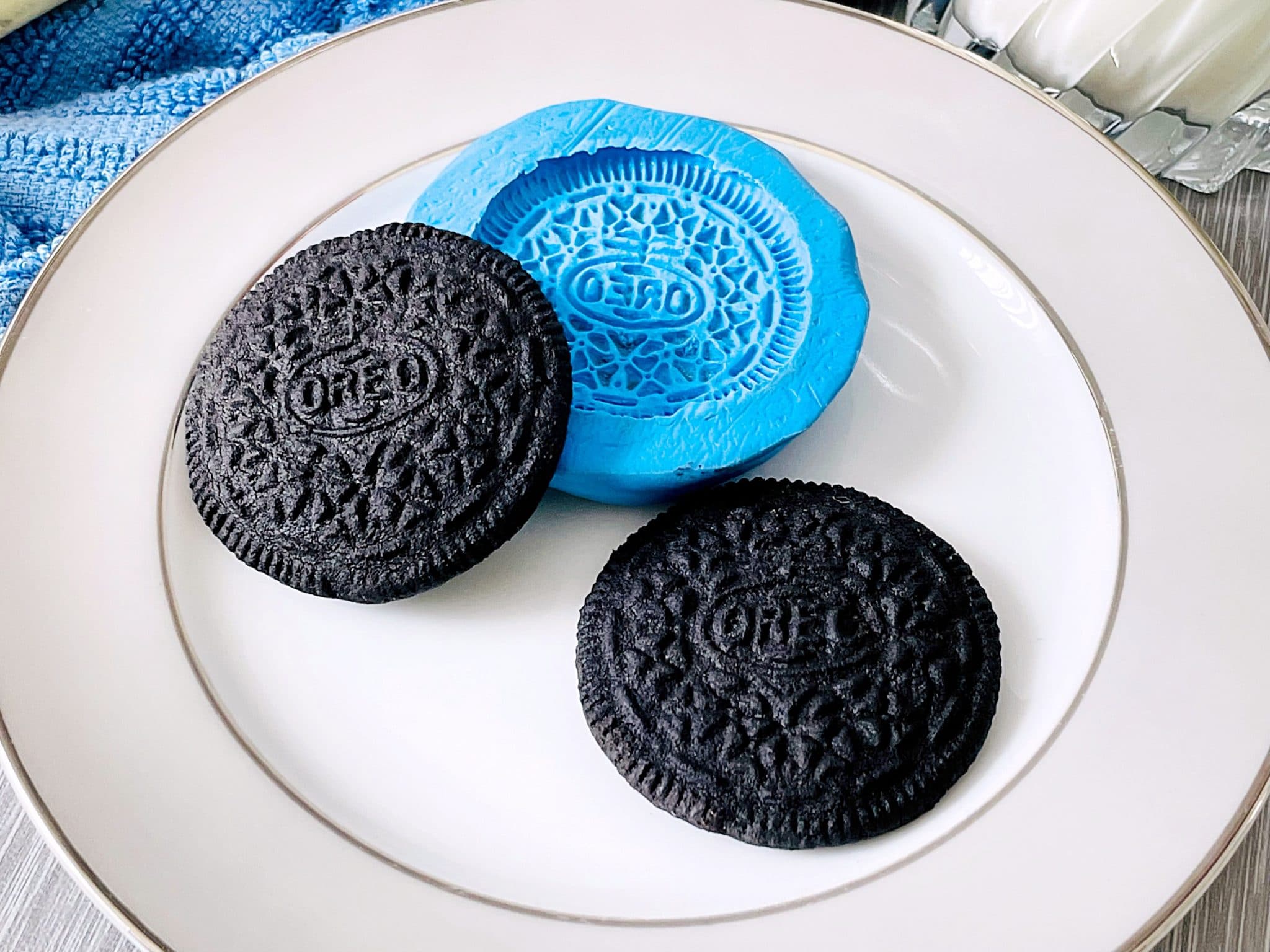 How to Make a Food Grade Silicone Mold with Pictures Windy City Baker