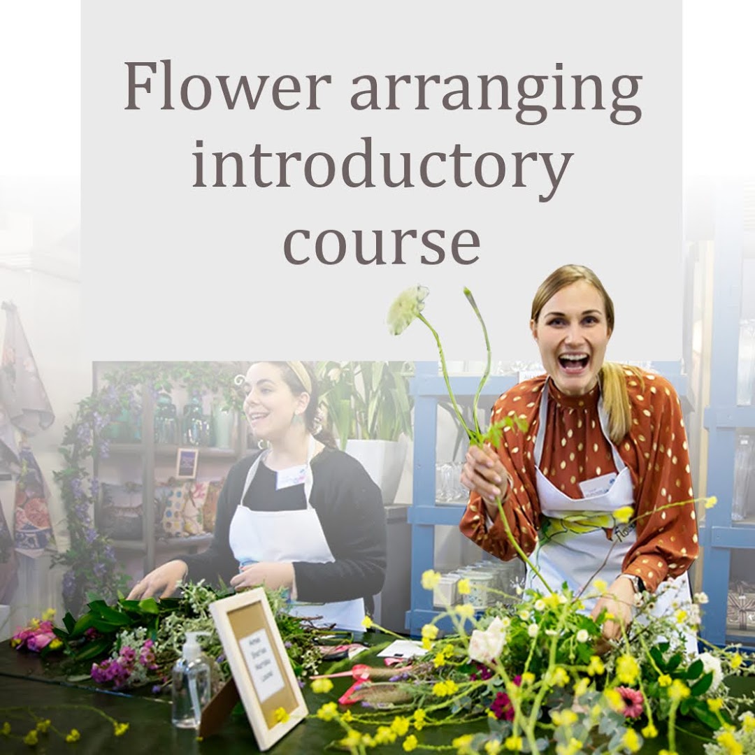 Introductory flower arranging morning course at Jordan Stellenbosch